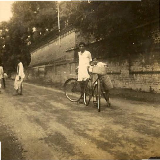 1946_Chinna with_Suman_Rakhit